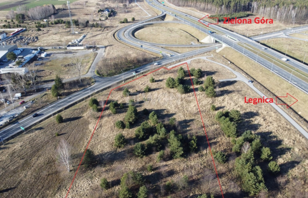 Lubin, Chróstnik, grunt inwestycyjny, 1,420 ha, 2 500 000 zł, Sprzedam.  
  
Na sprzedaż atrakcyjnie położony grunt inwestycyjn