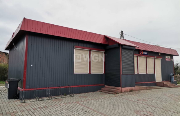 Buczyna, gmina Radwanice, powiat polkowicki, lokal 90 m2, działka 900 m2, 140 000 zł, sprzedam.  
  
Na sprzedaż lokal handlowo