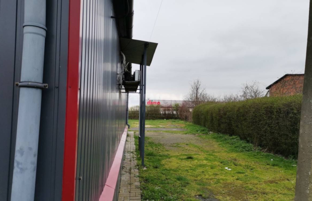 Buczyna, gmina Radwanice, powiat polkowicki, lokal 90 m2, działka 900 m2, 140 000 zł, sprzedam.  
  
Na sprzedaż lokal handlowo