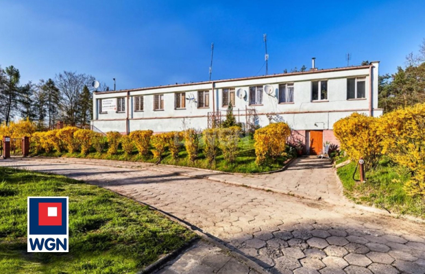 Strzelce, gm Dobroszyce, budynki usługowo - mieszkalne, 1953 m2, sprzedam, 1 000 000 PLN, netto.  
  
NIERUCHOMOŚĆ Z UMOWAMI WY