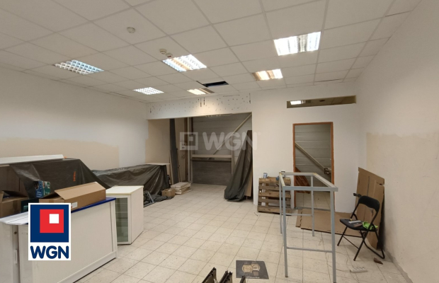 Polkowice, wynajmę lokal, 48,40 m2, koszt najmu 1645,40 zł netto.  
  
Na wynajem lokal położony w Centrum Handlowym Muszkieter