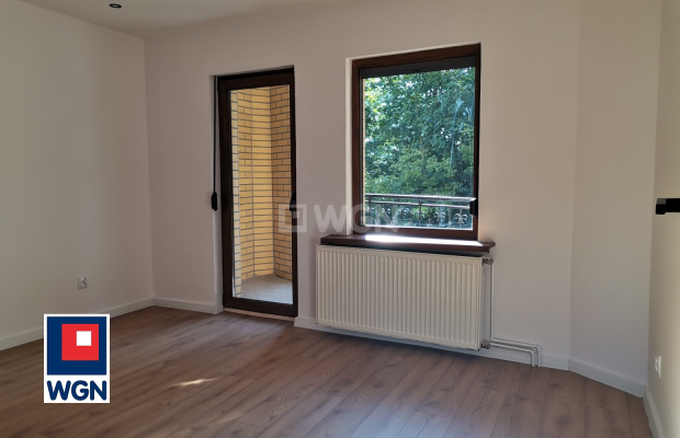 Chocianów, powiat Polkowice, dom, 4 pokoje, 132 m2, działka 261 m2, sprzedam, cena 469000 zł.  
  
Na sprzedaż dom w zabudowie 