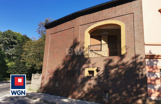 Chocianów, powiat Polkowice, dom, 4 pokoje, 132 m2, działka 261 m2, sprzedam, cena 469000 zł.  
  
Na sprzedaż dom w zabudowie 