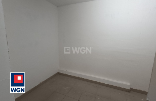 Konotop, sprzedam obiekt, powierzchnia użytkowa 215 m2, działka 494 m2, 399 000 zł.  
  
Na sprzedaż obiekt handlowo-usługowy z