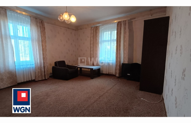 Długie, gm Szprotawa, dom o powierzchni 203 m2, 7 pokoi, 280 000 zł, sprzedam.  
  
Zapraszam do zapoznania się z ofertą domu d