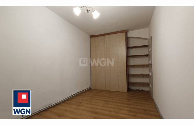 Sucha Dolna, gmina Niegosławice, mieszkanie, 4 pokoje, parter, 80 m2, sprzedam, 195 000 zł.  
  
Zapraszamy do zapoznania się z