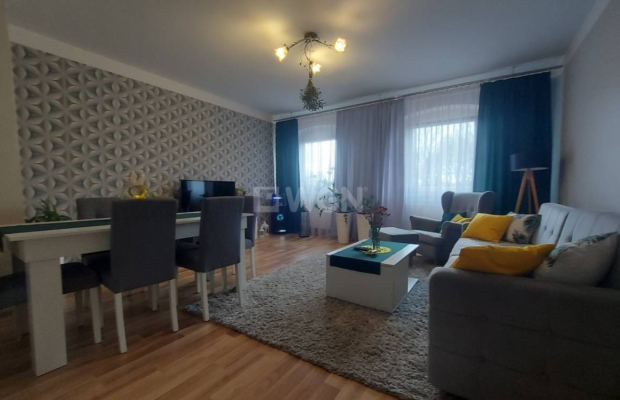 Leszno Górne, dom mieszkalno - usługowy, 15 pokoi, 550 m2, 1 190 000 zł, sprzedam.  
  
Sprzedam duży dom w centrum wsi, przy d