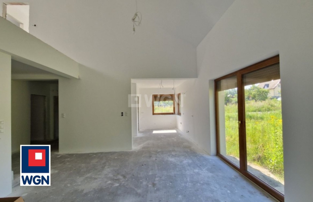 Małomice, nowy dom 6 pokoi, 210 m2, cena 1 250 000 zł, sprzedam.  
  
Oferuję Państwu nowy, funkcjonalny i przestronny dom z ga