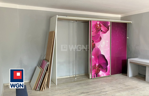 Brennik, gmina Ruja, dom 4 pokoje, około 330 m2, działka 20 arów, sprzedam cena 300 000 zł  
  
NOWA CENA!!  
  
Oferuję na spr