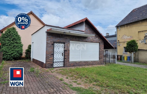 Małomice, lokal 39 m2, sprzedam, cena 179 000 zł.  
  
 oferta wyłącznie w WGN Nieruchomości.  
  
 Sprzedam lokal usługowy w c