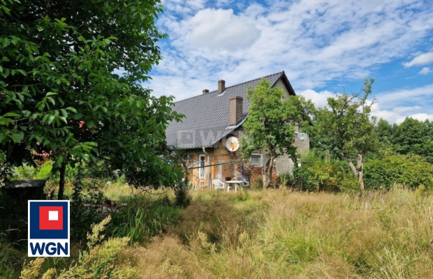Nowa Kopernia koło Szprotawy, dom 90 m2, 3 pokoje, działka 22 ar, cena 490 000 zł, sprzedam.  
  
Na sprzedaż budynek mieszkaln