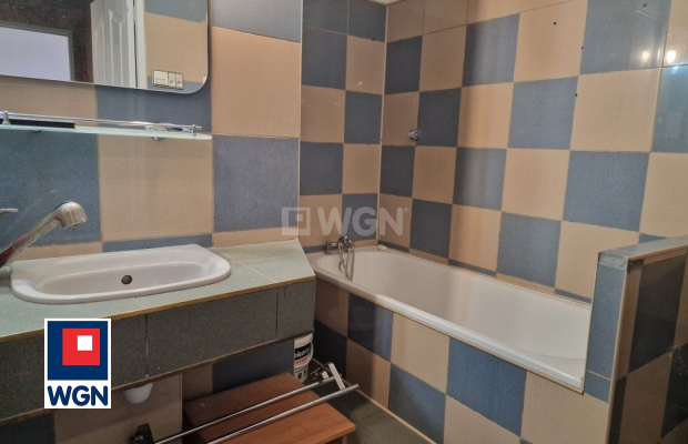 Szprotawa, mieszkanie 3 pokoje, 62 m2, sprzedam, cena 300 000 zł.  
Nowa cena!  
  
 Oferta wyłącznie w WGN Nieruchomości.  
  