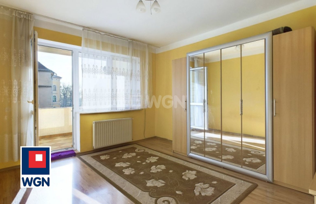 Szprotawa, mieszkanie 2 pokoje, 73 m2, sprzedam, cena 345 000 zł.  
Nowa cena!  
  
 Oferta wyłącznie w WGN Nieruchomości.  
  