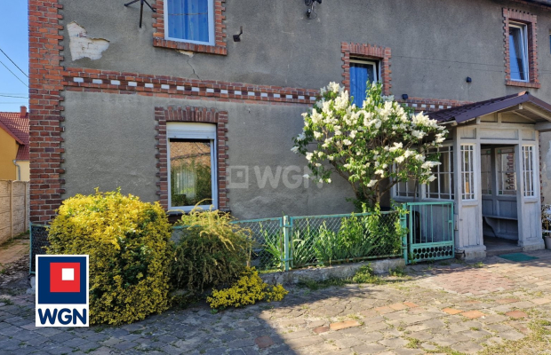 Małomice, mieszkanie 2 pokoje, 41 m2, cena 135 000 zł, sprzedam.  
  
Na sprzedaż bezczynszowe mieszkanie w 4- rodzinnej kamien