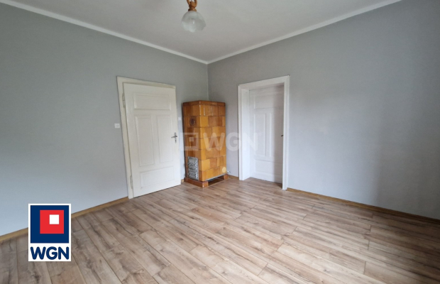 Małomice, mieszkanie 2 pokoje, 41 m2, cena 135 000 zł, sprzedam.  
  
Na sprzedaż bezczynszowe mieszkanie w 4- rodzinnej kamien