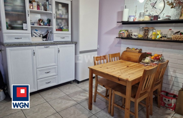 Szprotawa, mieszkanie 3 pokoje, 75 m2, sprzedam, cena 325 000 zł.  
  
 Oferta wyłącznie w WGN Nieruchomości.  
  
 Sprzedam mi