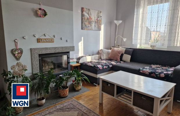 Szprotawa, mieszkanie 3 pokoje, 75 m2, sprzedam, cena 325 000 zł.  
  
 Oferta wyłącznie w WGN Nieruchomości.  
  
 Sprzedam mi