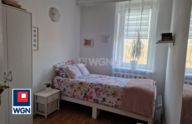 Szprotawa, mieszkanie 3 pokoje, 75 m2, sprzedam, cena 325 000 zł.  
  
 Oferta wyłącznie w WGN Nieruchomości.  
  
 Sprzedam mi