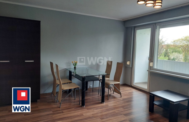 Żagań, mieszkanie 2 pokoje, 47,60 m2, sprzedam, cena 249900 zł.  
  
Na sprzedaż jasne i przestronne mieszkanie, usytuowane w b