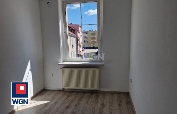 Szprotawa, mieszkanie 2 pokoje, 61 m2, sprzedam, cena 329 000 zł.  
 
Oferta wyłącznie w WGN Nieruchomości. 
  
Na sprzedaż prz