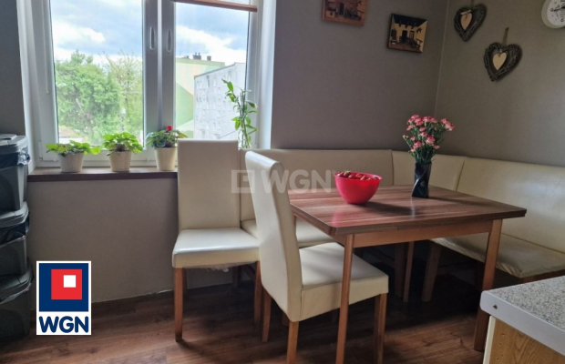 Leszno Górne, mieszkanie 5 pokoi, 93,27 m2, sprzedam, cena 249 000 zł.  
  
 Oferta wyłącznie w WGN Nieruchomości.  
  
 Sprzed