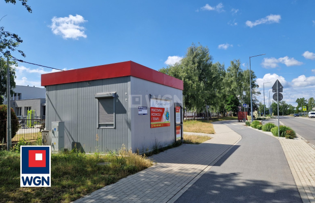 Wiechlice, pawilon handlowo-usługowy, 20 m2, odstępne 800 zł, wynajmę.  
  
Wynajmę pawilon przy ulicy Brzozowej w Wiechlicach,