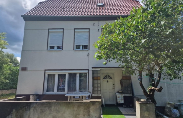 Zielona Góra, dom 4 pokoi, 119 m2, sprzedam, cena 599 000 zł.  
  
Oferta wyłącznie w WGN Nieruchomości.  
  
 Sprzedam dom w Z