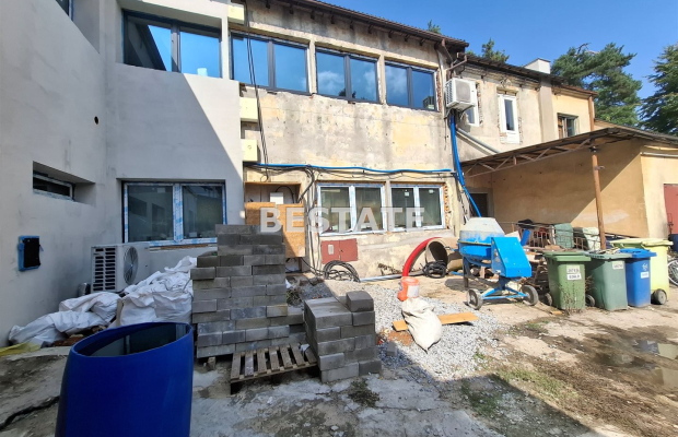 Budynek pod działaność biurowo-usługową