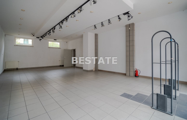 Lokal na Sprzedaż w Centrum Tarnowa - Gotowy pod Twój Biznes!  

 Szukasz idealnego miejsca na rozwój swojej firmy? Prezentujem