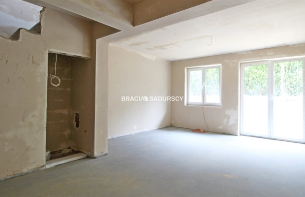 Konary, gm. Mogilany. Nowo wybudowany dom