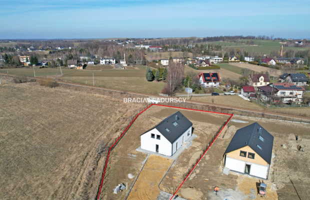 ​​​​​  Dom wolnostojący w Inwałdzie - nowoczesna stodoła z antresolą  
  Oferujemy do sprzedaży wyjątkowy, energooszczędny dom 