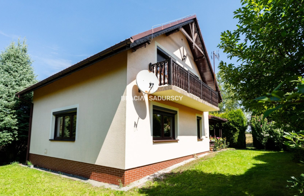 UROKLIWY DOM NA DUŻEJ DZIAŁCE