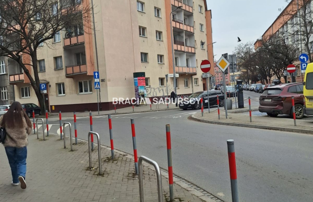 KROWODRZA - REJON ULICY LUBELSKIEJ I NOWEGO KLEPARZA.    
 
Oferujemy do sprzedaży atrakcyjny lokal o przeznaczeniu handlowo-us