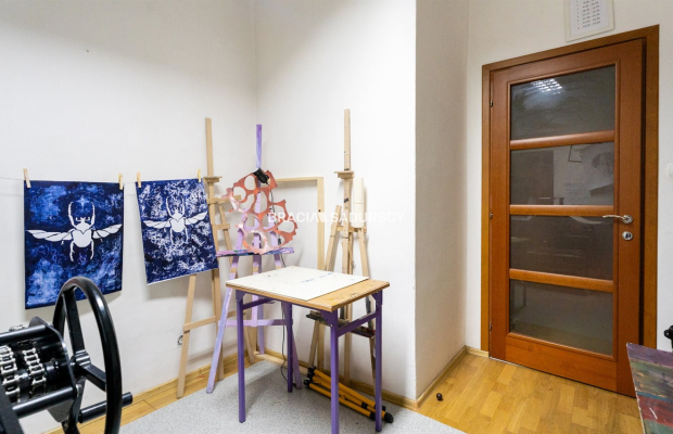 Centrum Krakowa. Lokal na parterze.