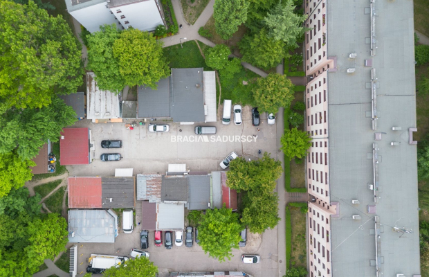 Lokal w doskonałej lokalizacji