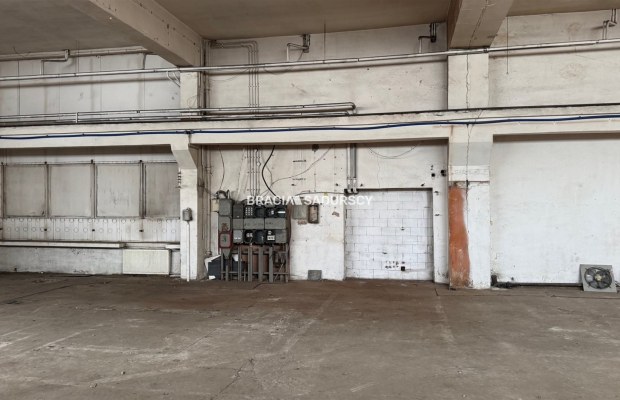 Hala, Budynek Użytkowy, Sosnowiec, ul. Nowopogońska  
 Cena: 2 250 000 zł. Powierzchnia Hali: 1 202 m². Działka: 1 761 m²  

  