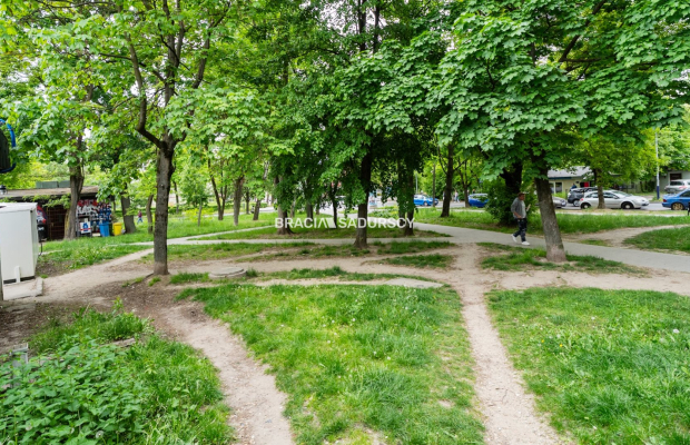 Lokal w doskonałej lokalizacji