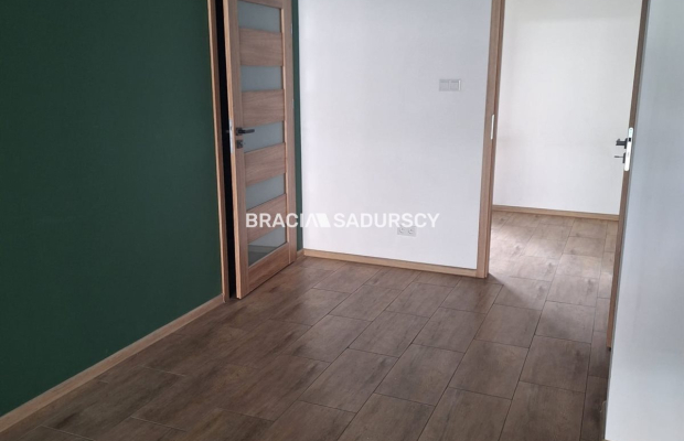 Grzegórzki – ul. Dąbska | Lokal 109 m² na wynajem