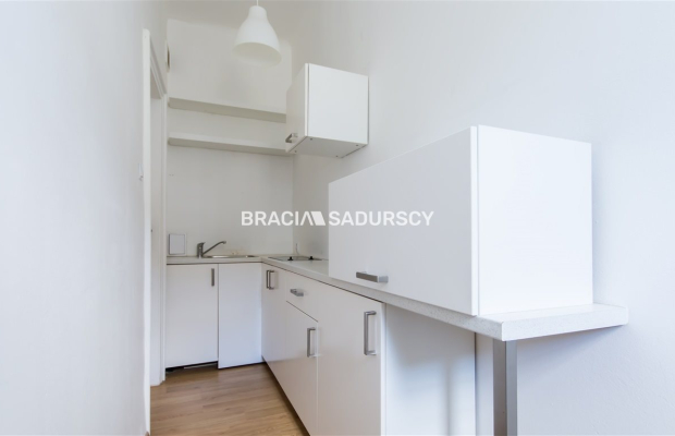 kamienica z windą, lokal biurowy 80m2, 3pok