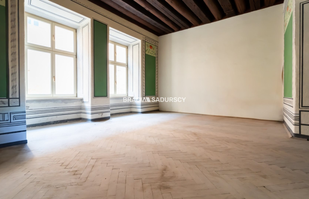 Rynek Główny / 110 m2 / 2 mieszkania / kancelaria 
