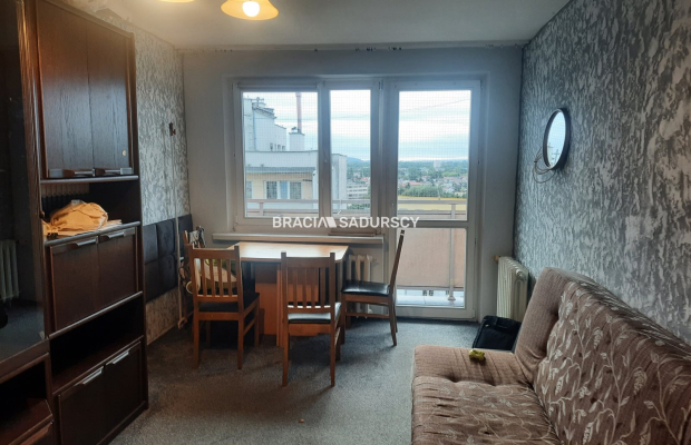 3 POKOJOWE USTAWNE DO REMONTU 52M2 UGOREK