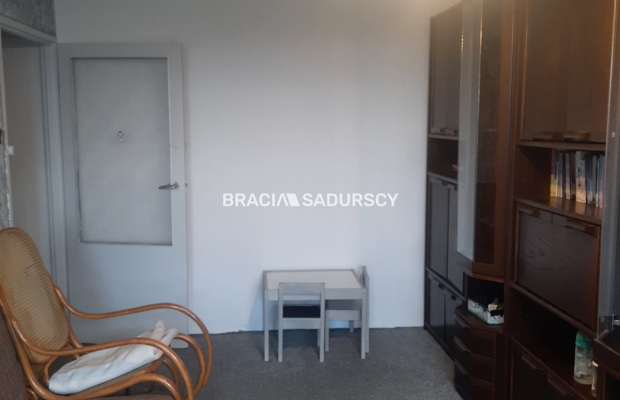 3 POKOJOWE USTAWNE DO REMONTU 52M2 UGOREK