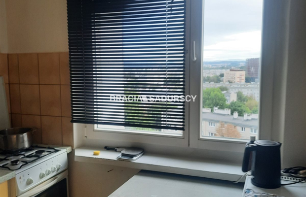 3 POKOJOWE USTAWNE DO REMONTU 52M2 UGOREK