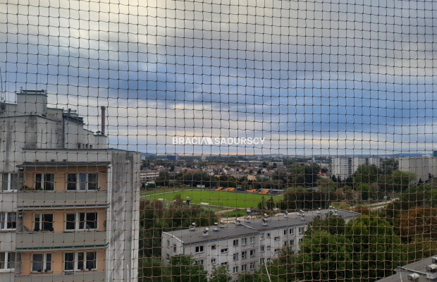 3 POKOJOWE USTAWNE DO REMONTU 52M2 UGOREK