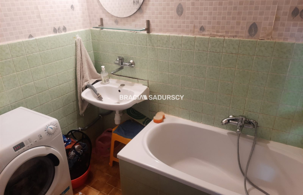 3 POKOJOWE USTAWNE DO REMONTU 52M2 UGOREK