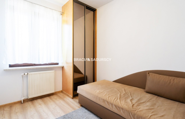 M-3 pok + kuchnia |54 M|piwnica|balkon| Kurdwanów