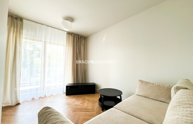 Nowoczesne studio na wynajem – umeblowane, balkon