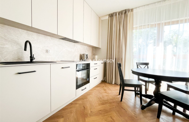 Nowoczesne studio na wynajem – umeblowane, balkon