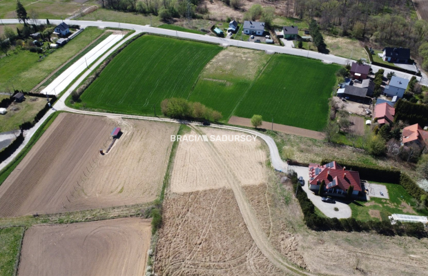 Piękna i duża działka w Książniczkach - budowlana!