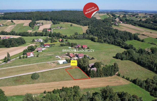 Podolany - działka budowlana o pow. 10 arów!  
 
Działka budowlana o pow. 10 arów położona w Podolanach, gmina Kalwaria Zebrzyd